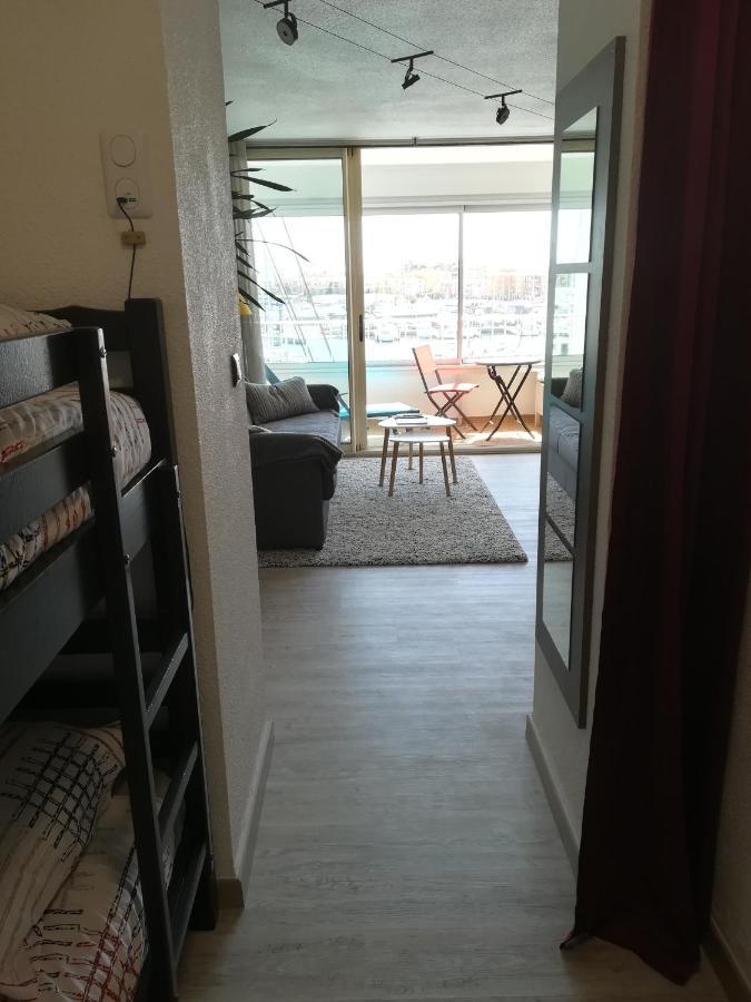 Studio Cabine Vue Port Avec Parking Prive, Piscine, Parc, Boulodrome Agde Exterior foto